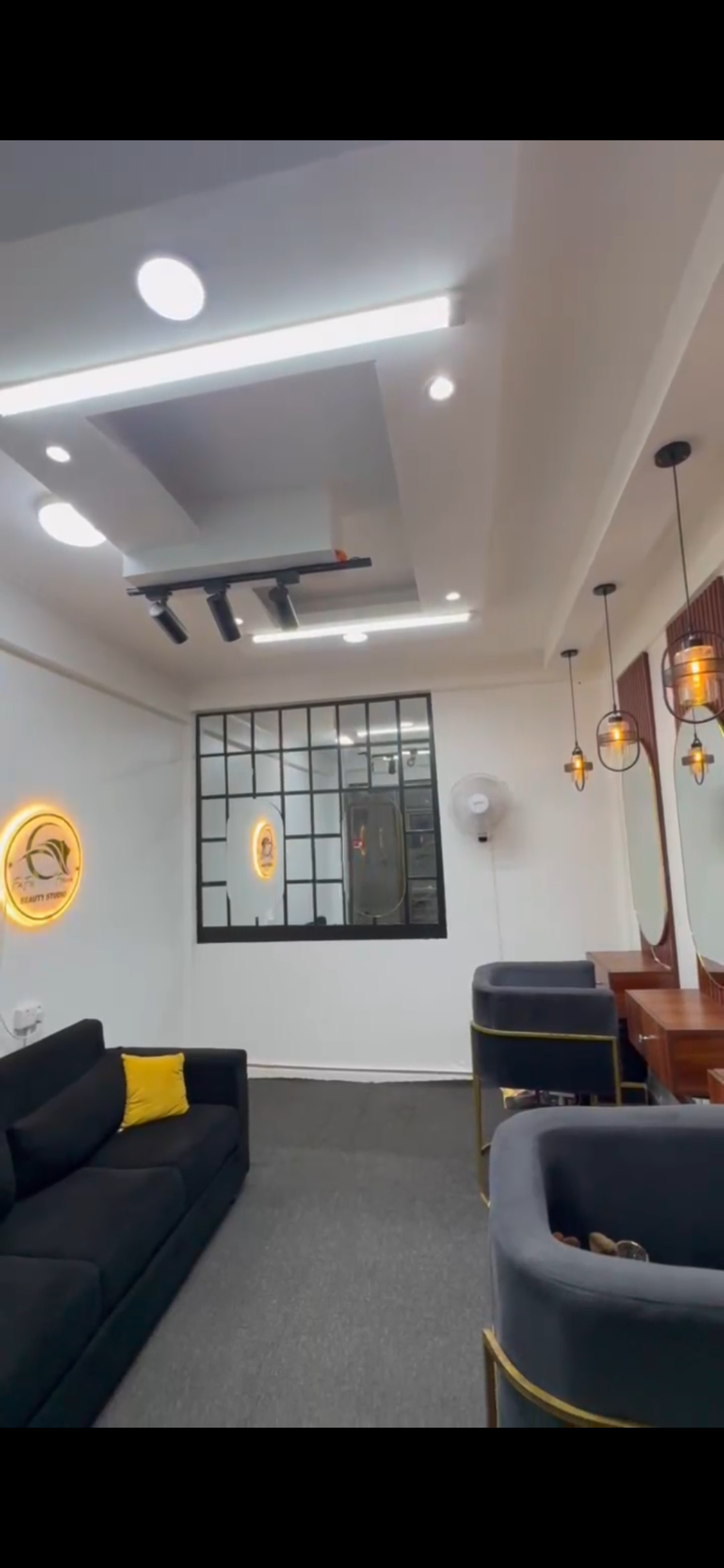 Beauty studio